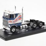 Ford CL 9000 Weiss Blau IXO 1:43 - image 3 of 4