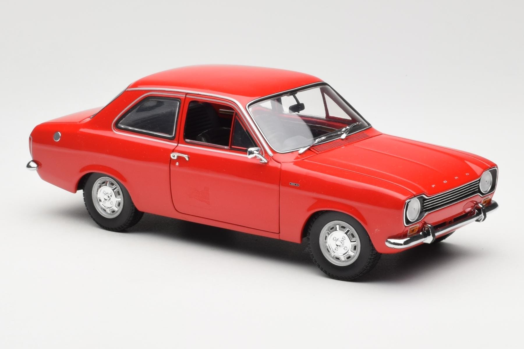 Ford Escort Mk1 RHD Rot Minichamps 1:18 150081070 Metall – Bild 6 von 8