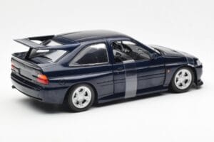 Ford Escort RS Cosworth Blau Metallic UT Models 1:18 180082101-R1 Metall – Bild 5 von 6