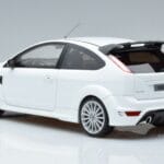 Ford Focus RS Mk2 Weiss Otto 1:18 OT977 Resin - image 5 of 6