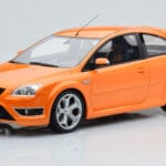 Ford Focus Mk2 ST 2.5 Electric Orange Otto 1:18