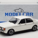 Ford Granada Mk1 Weiss MCG 1:18 - image 6 of 6