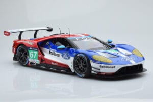 Ford GT Chip Ganassi Racing UK #67 M. Franchitti / A. Priaulx / H. Tincknell 24 Hours of Le Mans 2016 Minichamps 1:18 1551686 – Bild 4 von 6