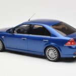 Ford Mondeo ST220 Performance Blau Otto 1:18 - image 5 of 6