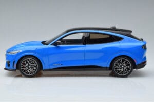 Ford Mustang Mach-E GT Performance Blau Otto 1:18 OT414 Resin – Bild 3 von 6