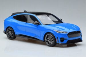 Ford Mustang Mach-E GT Performance Blau Otto 1:18 OT414 Resin – Bild 4 von 6
