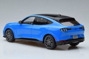 Ford Mustang Mach-E GT Performance Blau Otto 1:18 OT414 Resin – Bild 5 von 6