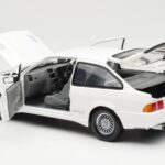 Ford Sierra RS RHD Weiss Minichamps 1:18 - image 5 of 8