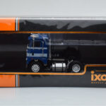 Freightliner COE Blau Weiss IXO 1:43 - image 4 of 4