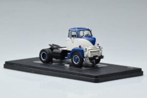 GMC 950 COE Blau Weiss IXO 1:43 TR150 Metall – Bild 4 von 6
