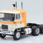 GMC Astro 95 Beige Weiss IXO 1:43