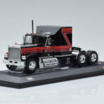 GMC General Rot Schwarz IXO 1:43 TR102
