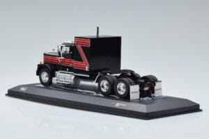 GMC General Rot Schwarz IXO 1:43 TR102 Metall – Bild 5 von 6