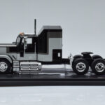 GMC General Silber Schwarz IXO 1:43 TR117 - image 3 of 6