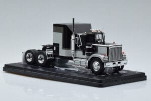 GMC General Silber Schwarz IXO 1:43 TR117 Metall – Bild 4 von 6