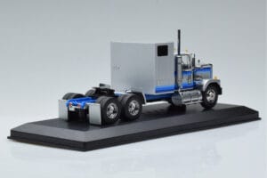 GMC General Silber IXO 1:43 TR079 Metall – Bild 2 von 6