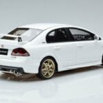 Honda Civic FD2 Type R Mugen Weiss Otto 1:18 OT941 Resin - image 2 of 6