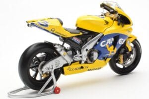 Honda RC211V Pramac Pons #3 M. Biaggi MotoGP 2003 Minichamps 1:12 122037103 Metall – Bild 3 von 4