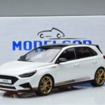 Hyundai i30 N PD Atlas Weiss MCG 1:18 - image 6 of 6