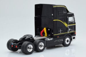 International Eagle Cabover Schwarz IXO 1:43 TR169 Metall – Bild 2 von 5