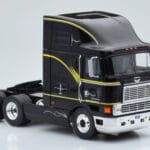 International Eagle Cabover Schwarz IXO 1:43 - image 3 of 5