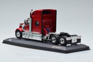 International Lonestar Rot IXO 1:43 TR103 Metall – Bild 5 von 6