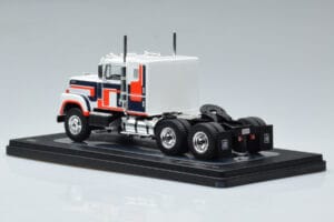 International Transtar 4300 Weiss IXO 1:43 TR153 Metall – Bild 5 von 6