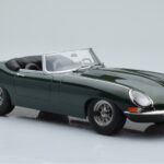 Jaguar E-Type Series 1 Roadster Grün KK-Scale 1:18 - image 4 of 6
