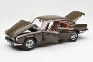 Jaguar XJ6 Series 1 4.2 Sable Braun Paragon 1:18 2011004 Metall – Bild 2 von 8