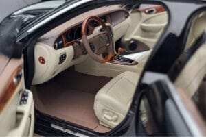 Jaguar XJ6 X350 Ebony Schwarz Almost Real 1:18 810501 Metall – Bild 7 von 11