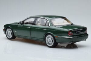 Jaguar XJ6 X350 Racing Grün Almost Real 1:18 810502 Metall – Bild 7 von 13