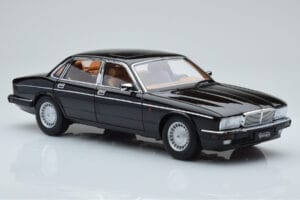 Jaguar XJ6 XJ40 Ebony Schwarz Almost Real 1:18 810543 Metall – Bild 6 von 11