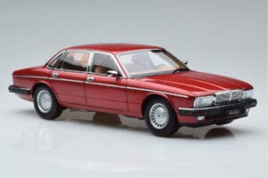 Jaguar XJ6 XJ40 Flamenco Rot Almost Real 1:18 810541 Metall – Bild 6 von 11