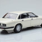 Jaguar XJ6 XJ40 Glacier Weiss Almost Real 1:18 - image 3 of 11