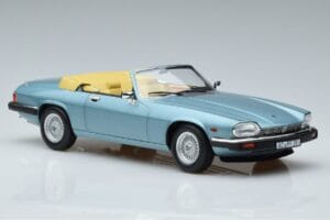Jaguar XJS V12 Cabriolet Hellblau Metallic Norev 1:18 182635 Metall – Bild 4 von 6