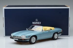 Jaguar XJS V12 Cabriolet Hellblau Metallic Norev 1:18 182635 Metall – Bild 6 von 6