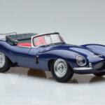 Jaguar XKSS Blau AUTOart 1:18 - image 6 of 9