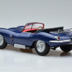 Jaguar XKSS Blau AUTOart 1:18 - image 7 of 9