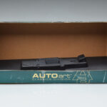 Jaguar XKSS Blau AUTOart 1:18 - image 8 of 9