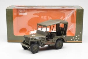Jeep Willys Mit Planenabdeckung UT Models 1:18 180149002 Metall – Bild 6 von 6