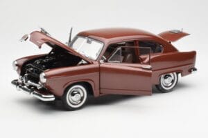 Kaiser Henry J Caribbean Coral Metallic Sun Star 1:18 5101 Metall – Bild 2 von 8