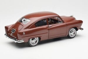 Kaiser Henry J Caribbean Coral Metallic Sun Star 1:18 5101 Metall – Bild 3 von 8