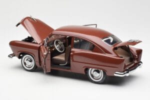Kaiser Henry J Caribbean Coral Metallic Sun Star 1:18 5101 Metall – Bild 5 von 8