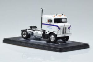 Kenworth Bullnose Ross Mackie Transport Weiss IXO 1:43 TR063 Metall – Bild 4 von 6