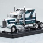 Kenworth W900 Grün Weiss IXO 1:43