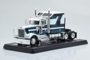 Kenworth W900 Grün Weiss IXO 1:43