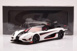 Koenigsegg Agera RS Arctic Weiss GT Spirit 1:18 GT877 Resin – Bild 6 von 6