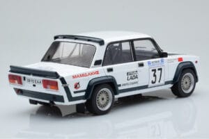 Lada 2105 VFTS #37 H. Ohu Rally Acropolis 1983 IXO 1:18 18RMC145 Metall – Bild 2 von 6