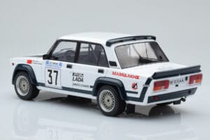 Lada 2105 VFTS #37 H. Ohu Rally Acropolis 1983 IXO 1:18 18RMC145 Metall – Bild 5 von 6