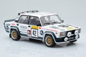 Lada 2105 VFTS #42 S. Brundza Rally 1000 Lakes 1984 IXO 1:18 18RMC146 Metall – Bild 4 von 6